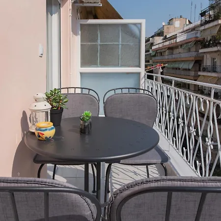 Sansevieria Apartment